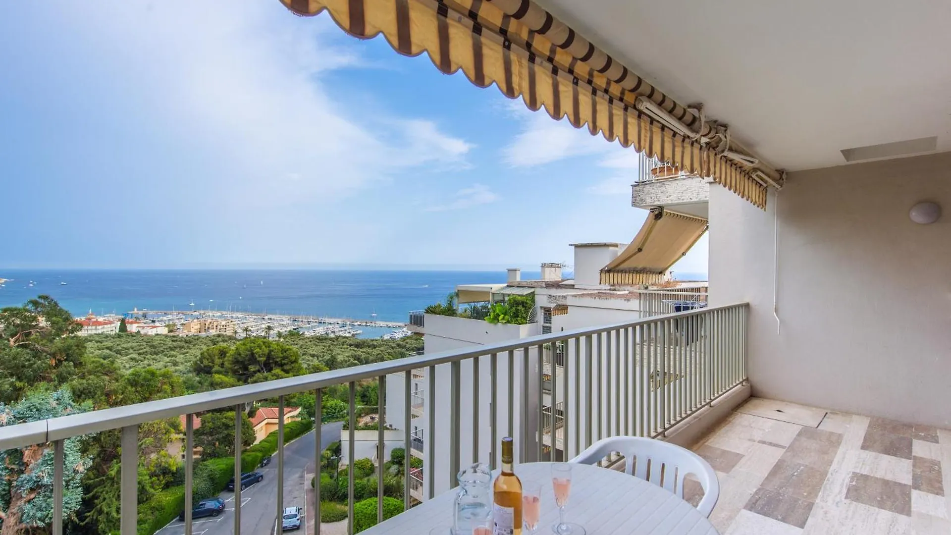 Apartment Le Mirador, Vue Mer, Piscine, Terrasse Menton